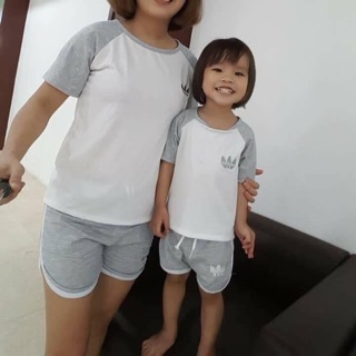 Set mẹ và bé