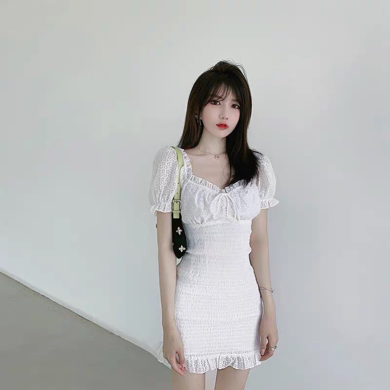 [Mã SKAMA06 giảm 8% tối đa 50K đơn 250K] ĐẦM TRẮNG CỔ VIỀN BÈO NHÚN THÂN CHỈ