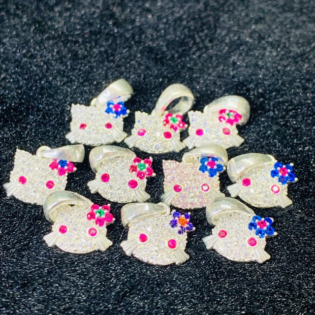 Mặt dây chuyền bạc kitty bạc ta nguyên chất.