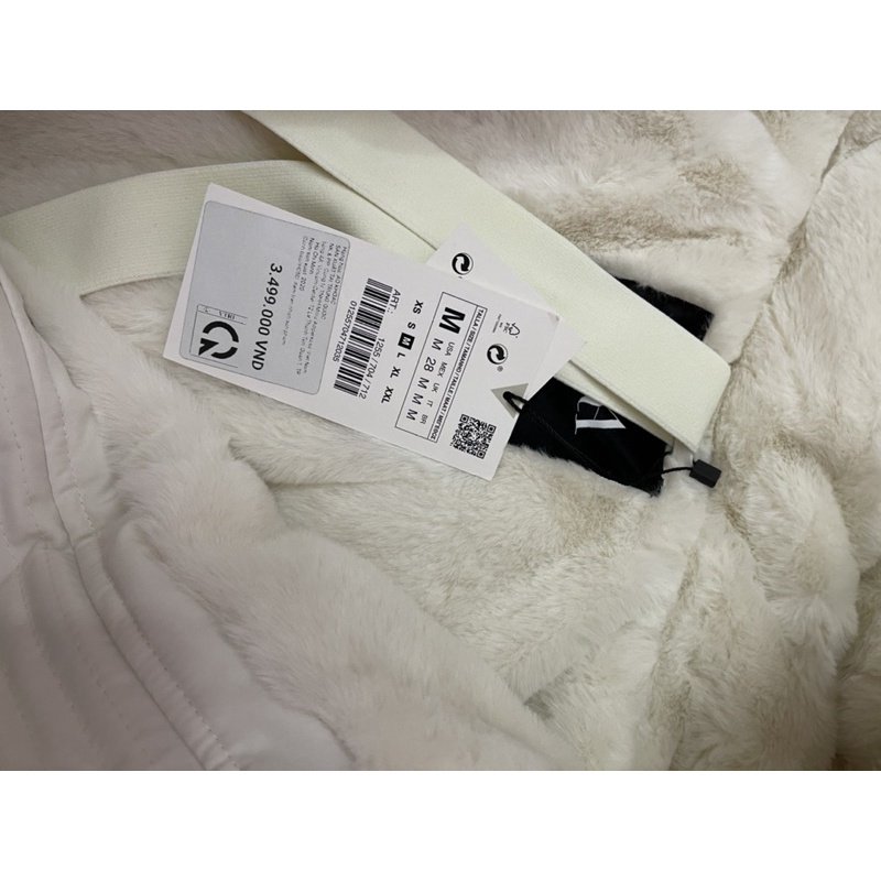 Thanh lý áo phao Zara auth