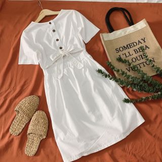 Đầm midi trắng nơ lưng