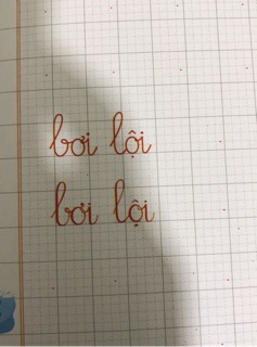 Vở ô ly có mẫu tập viết