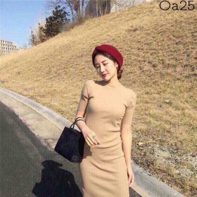 Váy body tay lỡ xẻ bên | BigBuy360 - bigbuy360.vn