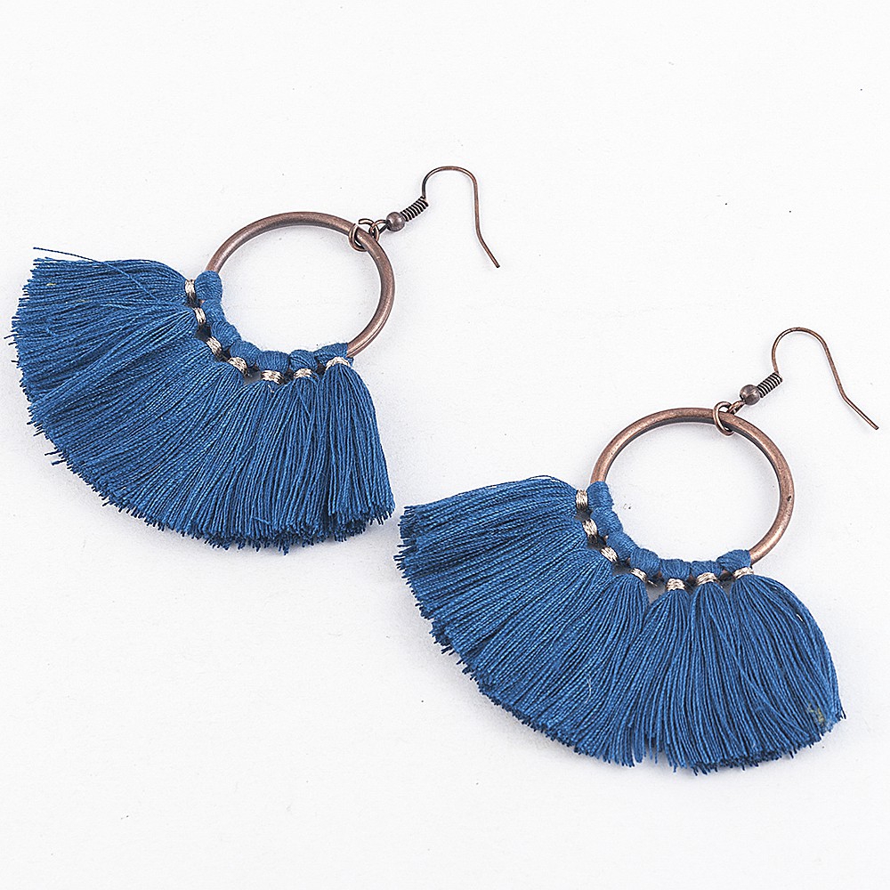 Hoa tai phối tua rua phong cách vintage hợp thời trang cho nữ