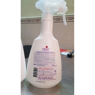 Nước ủi thơm quần áo Esscence 600ml