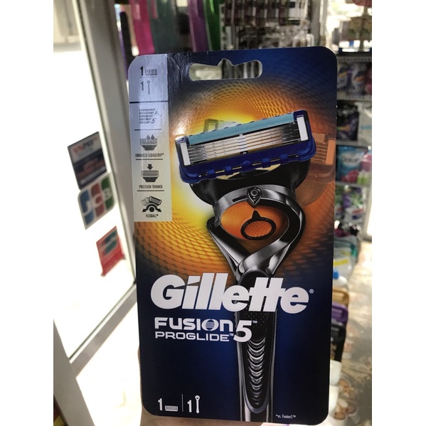 Dao cạo râu cao cấp 5 lưỡi Gillette Fusion Proglide (Cán Dao + Lưỡi Dao + Đầu bảo vệ)