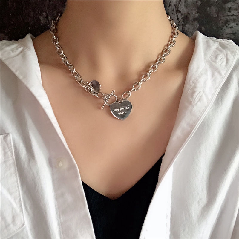 Dây chuyền mặt hình trái tim phong cách retro