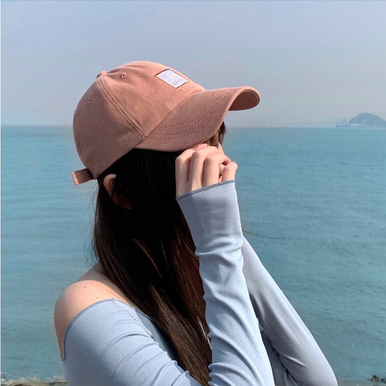 Nõn lưỡi trai thêu chữ The Good Days