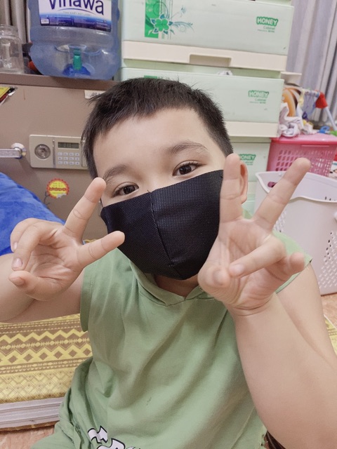 Khẩu trang vải không dệt 3 lớp kháng khuẩn thân thiện môi trường | BigBuy360 - bigbuy360.vn