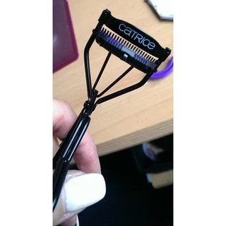 Kẹp mi Catrice Lash Curler
