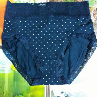 Quần chip cạp cao Uniqlo ( có bill chính hãng)