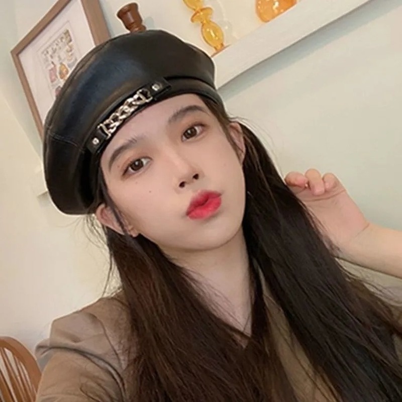 Mũ Beret Da Pu Phối Dây Xích Kim Loại Phong Cách Retro Anh Quốc Cá Tính