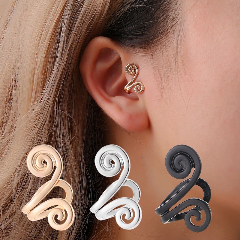 Set 1 / 5 Khuyên Vành Tai Kim Loại Hình Trái Tim 3D Thời Trang Bohemia