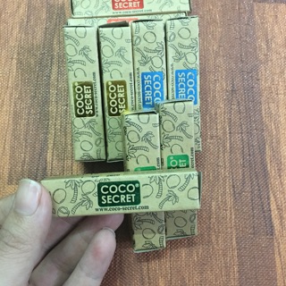 Son Môi Dầu Dừa Sáp Ong Coco Secret