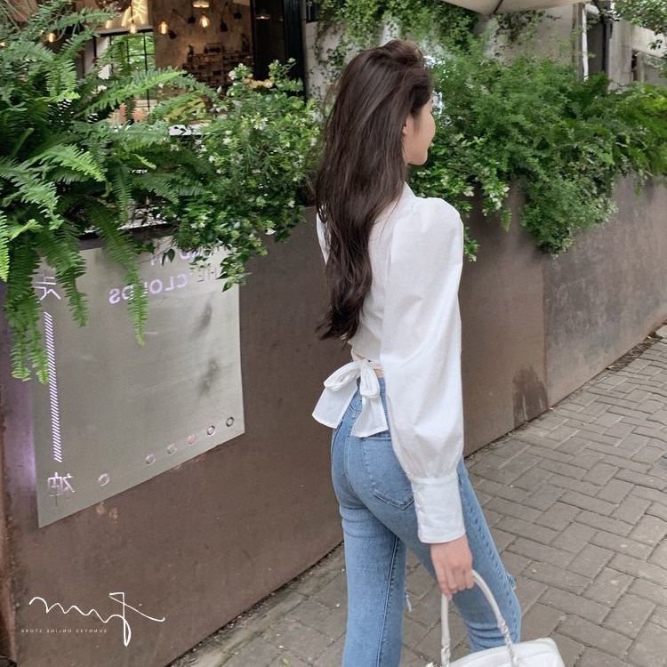 Áo Croptop Tay Dài Thiết Kế Cổ Chữ V Quyến Rũ