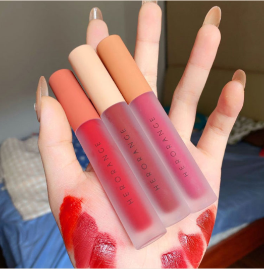 Son Kem Lì Herorange Fluffy Lip Glaze Siêu Xinh Chất Mềm Và Mịn Môi