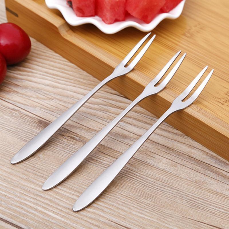 Nĩa ăn trái cây bằng thép không gỉ phong cách phương Tây