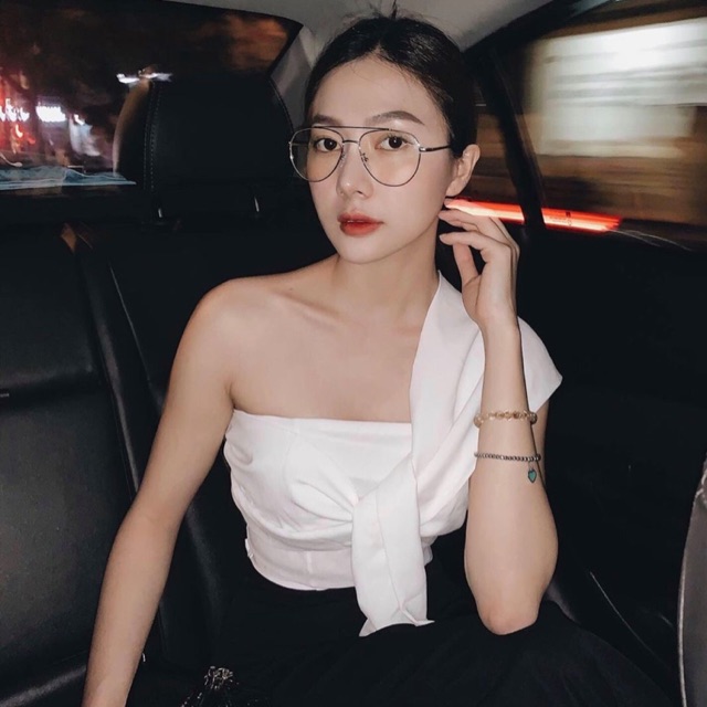 Áo lệch vai nơ