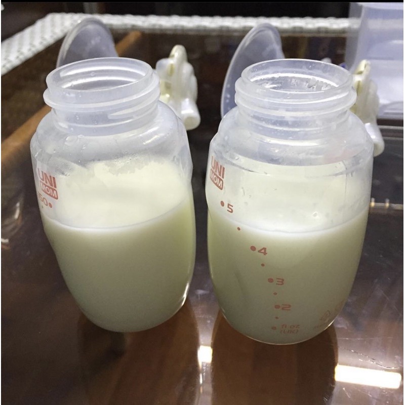 Pass cốc hút sữa Freemie cups