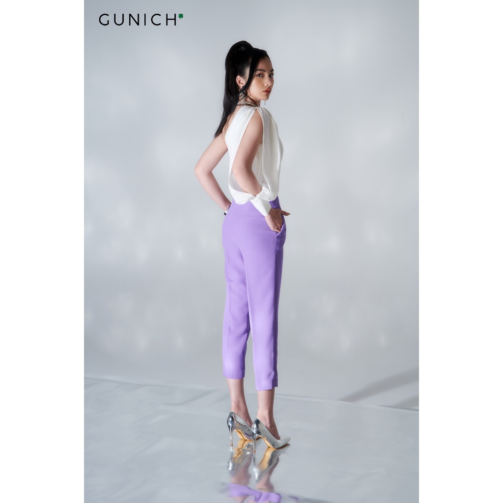 Áo croptop lệch vai màu trắng vải lụa chéo Ý Gunich