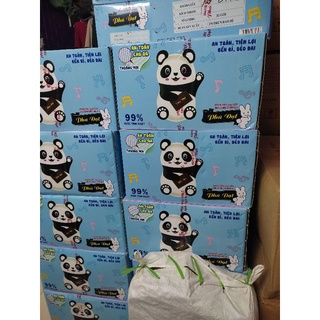 Thùng 32 bịch khăn ướt Phú Đạt gấu đen