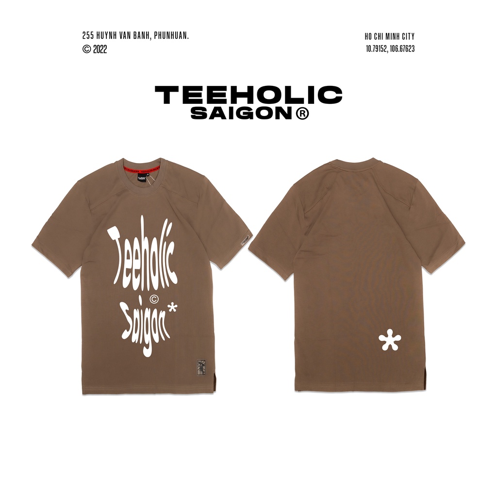 Áo Thun Unisex In Phồng Nổi Form Xẻ Tà TeeHolic Màu Nâu - THS