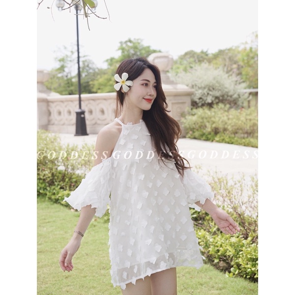 Áo bèo cổ yếm hoa 3D ( ảnh tự chụp )