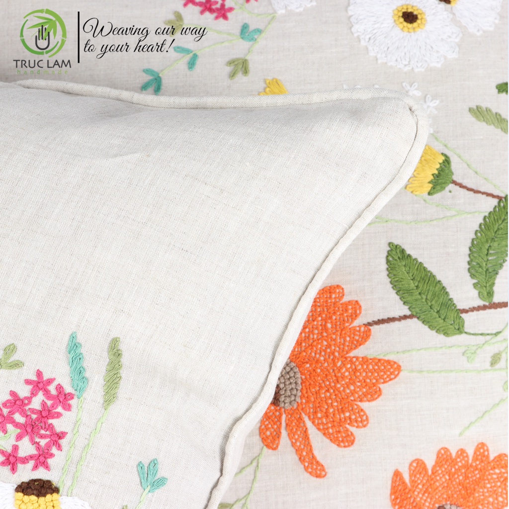 Gối/Vỏ Gối Vuông Tựa Lưng Sofa (45x45) Trang Trí Phòng Vải Linen Thêu Thủ Công Cánh Đồng Hoa Cam – Trúc Lâm Handmade