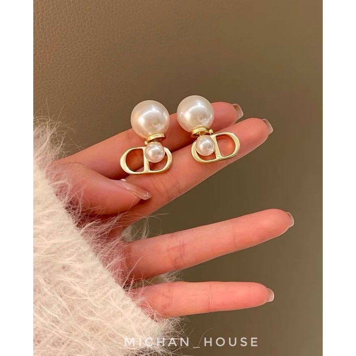 Hoa tai đính ngọc trai nhân tạo sang trọng, cá tính