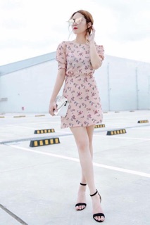 Đầm hoa kate cát 