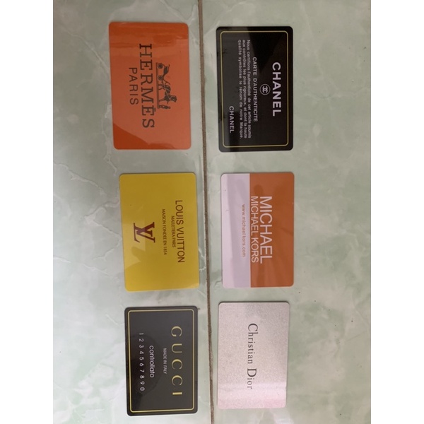 Thẻ giấy có sẵn