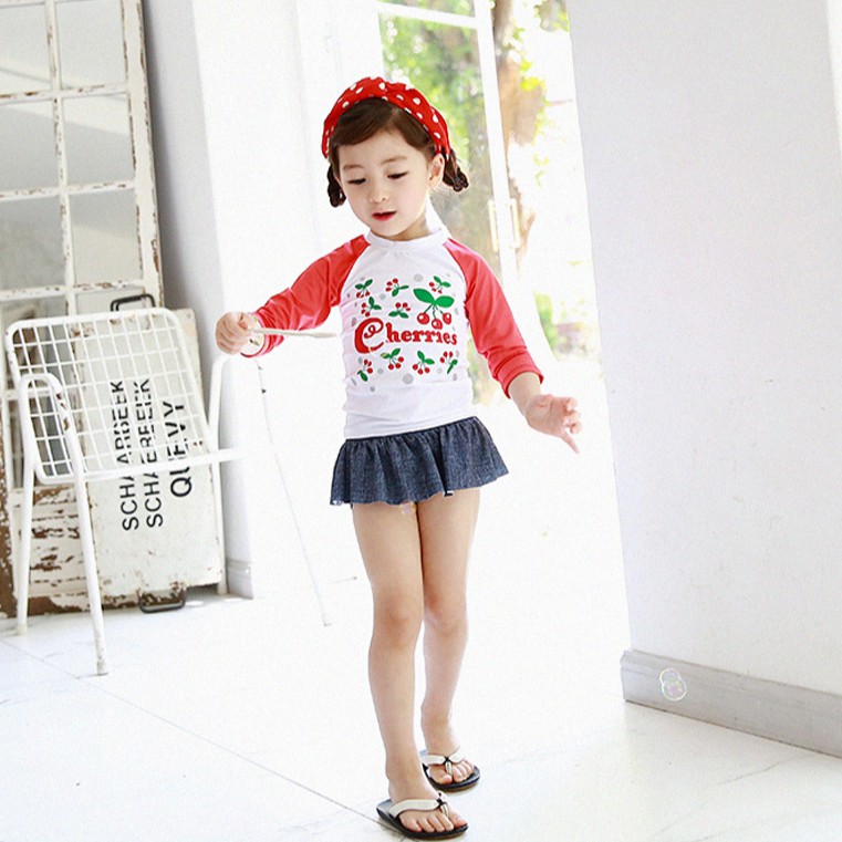 Bộ bơi dài tay bé gái họa tiết cherry đỏ siêu yêu DB04