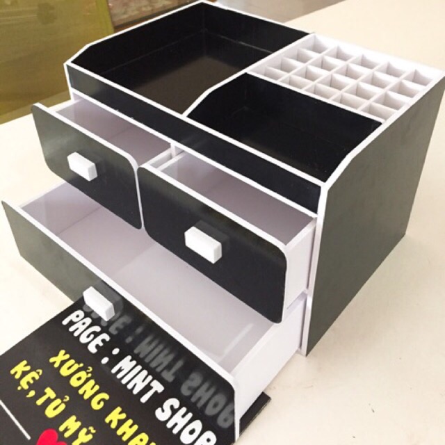 Kệ mỹ phẩm 3 tầng đen