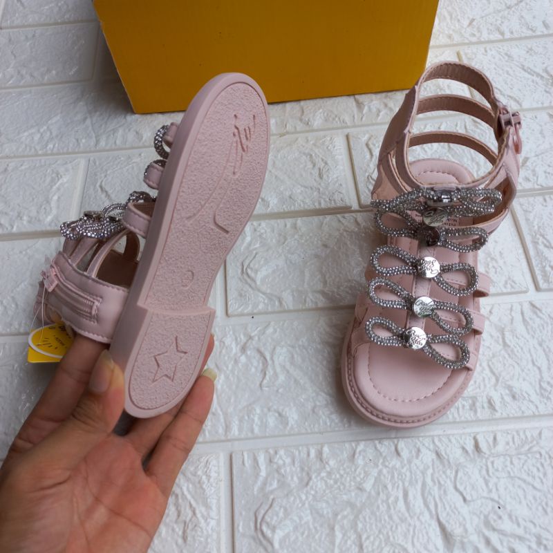 Sandal bé gái.Giày sandal chiến binh cao cổ cá tính cho bé gái mền nhẹ êm chân