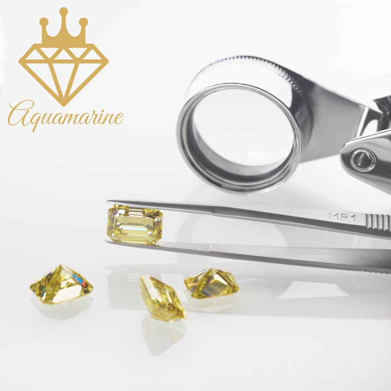 Kim cương nhân tạo Moissanite Emerald vàng vivid