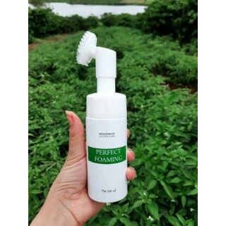 Sữa rửa mặt Perfect foaming Quyên Lara mua 1 tặng 1 son 150