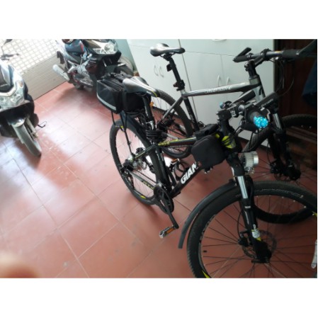 Màu xanh-Tay ga đa năng báo vôn, có khóa điện , có nấc bật đèn chiếu sáng, dùng cho tất cả các loại điện áp. NAMHP