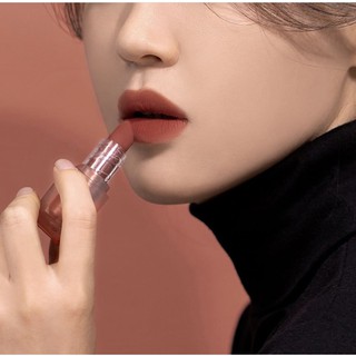 Son last powder lipstick