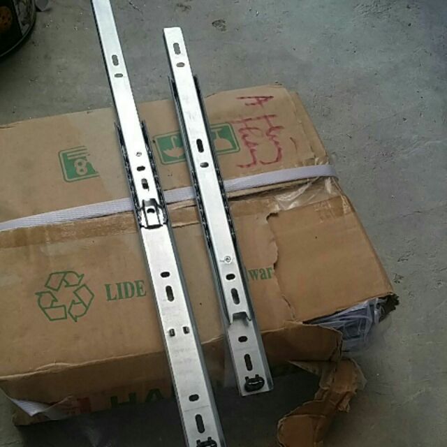 Com bo hai bộ gồm 4 ray bi đơn