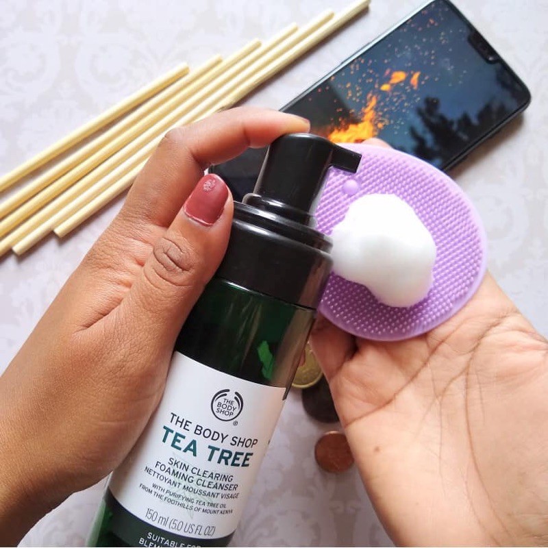 Sữa Rửa Mặt Tạo Bọt Cho Da Dầu, Mụn The Body Shop Tea Tree Skin Clearing Foaming Cleanser
