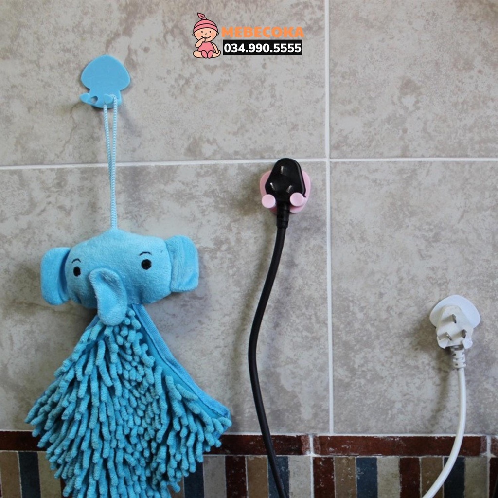 Miếng dán tường giữ dây điện, dây sạc vô cùng tiện dụng