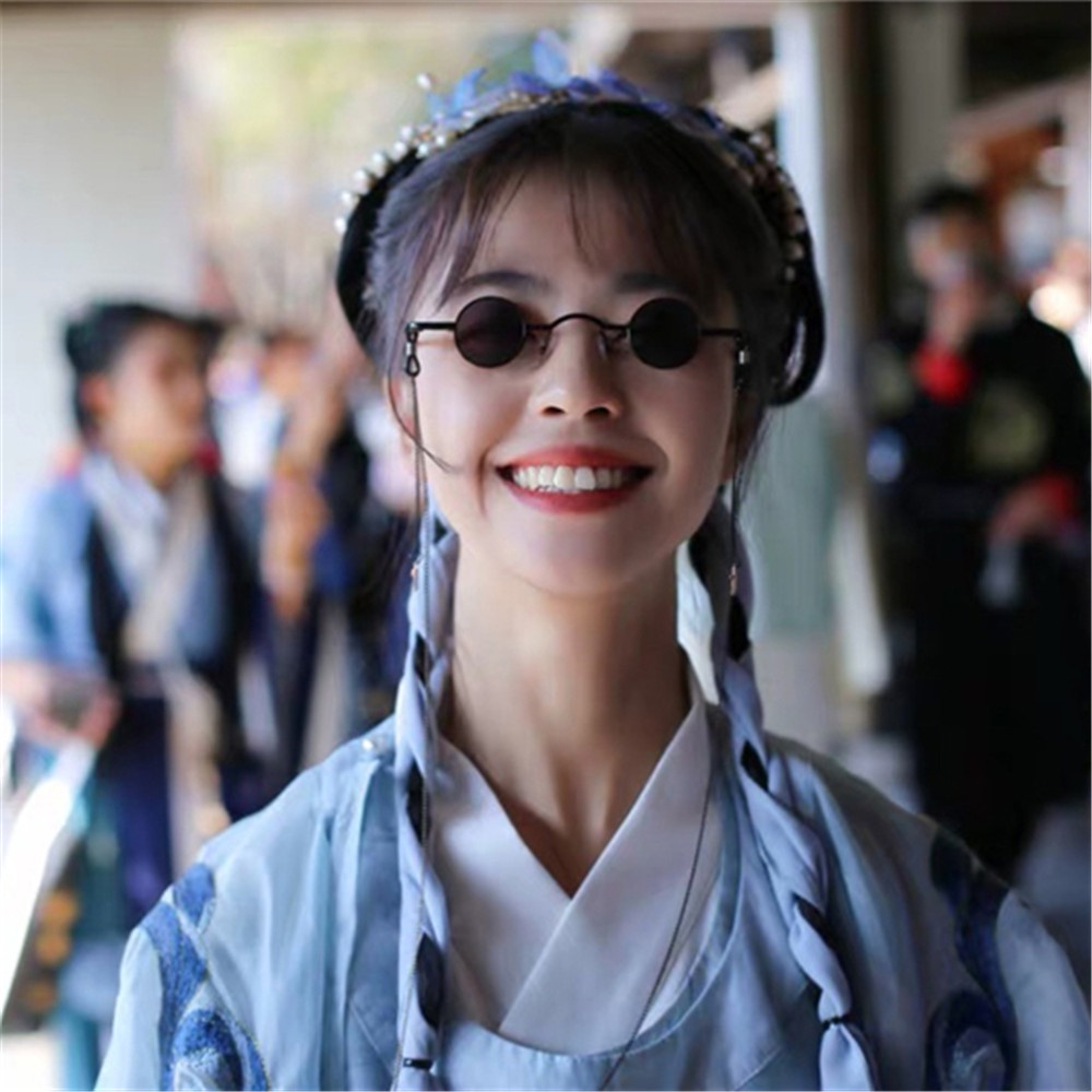 Kính mát gọng kim loại tròn nhỏ phong cách retro độc đáo thời trang