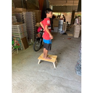 Bàn học sinh xếp gọn chân thang