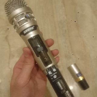 Tay mic không dây - SHURE UR29D PLUS - 1 chiếc.