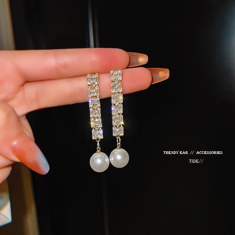 Bông Tai Bạc 925 Dáng Dài Đính Kim Cương Ngọc Trai Phối Tua Rua Thời Trang