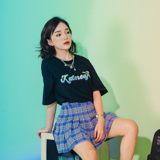 Áo thun 𝗧𝗘𝗘 𝗖𝗢𝗟𝗟𝗔𝗕 𝗟𝗜𝗡𝗛 𝗡𝗚𝗢̣𝗖 Đ𝗔̀𝗠 × DG ®️ - 𝑯𝒂̀𝒏𝒈 𝒄𝒉𝒊́𝒏𝒉 𝒉𝒂̃𝒏𝒈