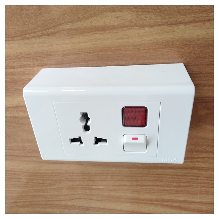 COMBO Ổ cắm công tắc - Phích cắm PUK LiOA Kiểu Anh Chính hãng