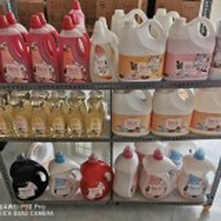Nước Giặt LOVIC 4.5kg ( Hương Hoa Anh Đào )