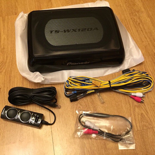 Đồ chơi ôtô| Loa sub ô tô Pioneer 120A