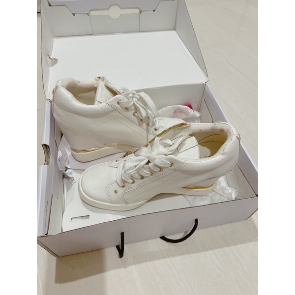 Thanh lý giày đôn đế tăng chiều cao 10cm chính hãng